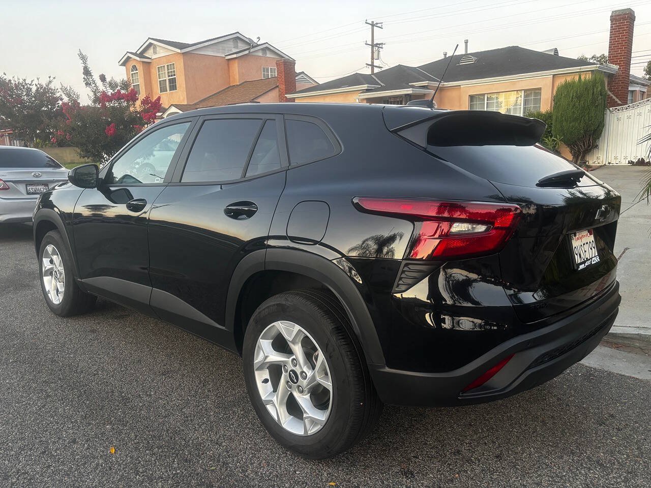 Used 2026 Chevrolet Trax LS w/ LS Convenience Package FWD image 10