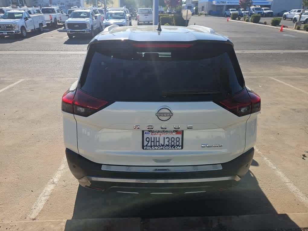 Used 2023 Nissan Rogue SL AWD/4WD image 7