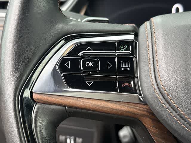 Used 2021 Jeep Grand Cherokee L Summit w/ Advanced Protech Group IV AWD/4WD image 22