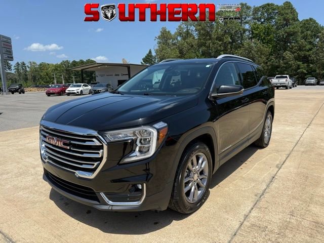 Used 2022 GMC Terrain SLT image 1