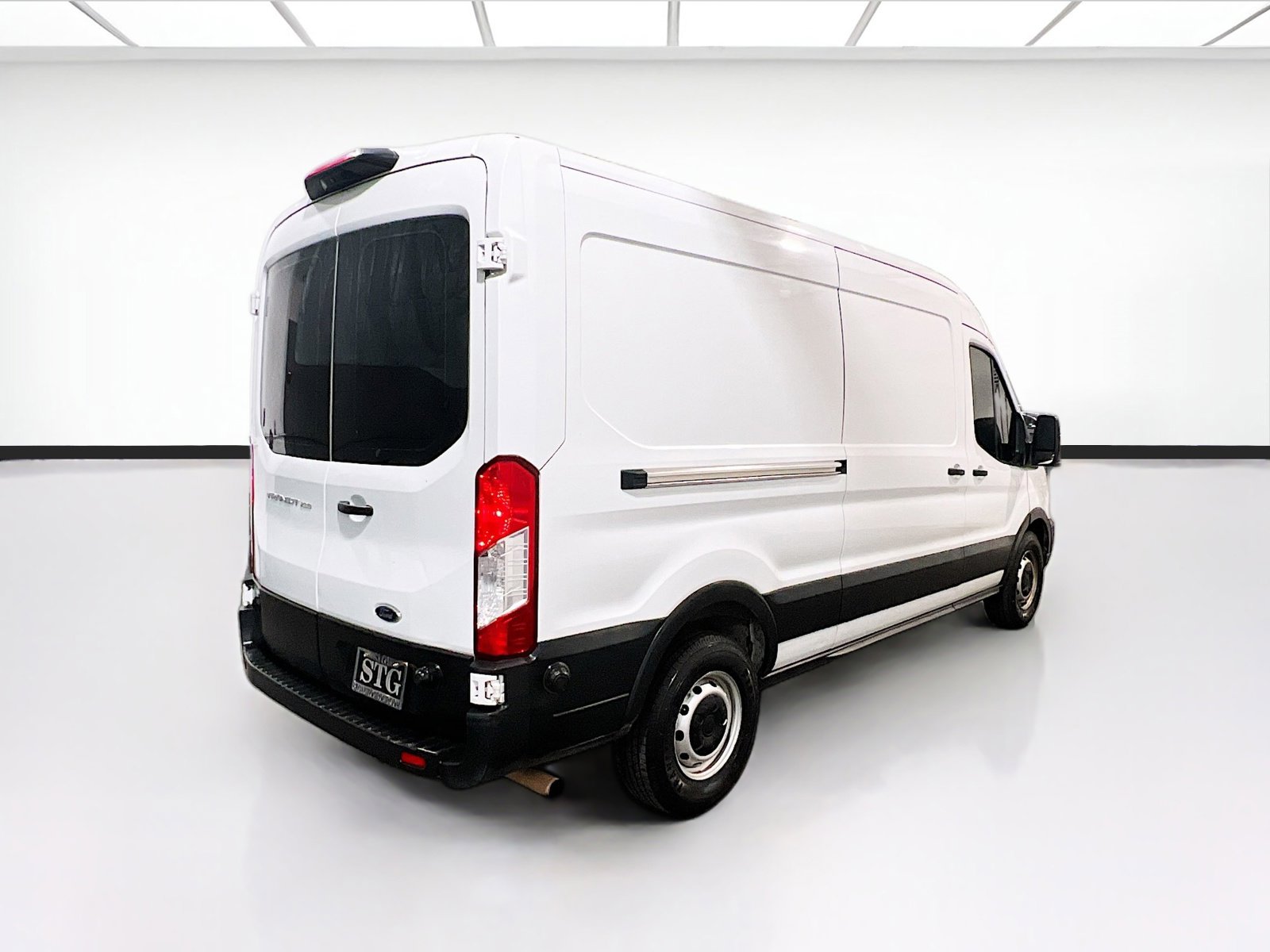 Used 2020 Ford Transit 250 Medium Roof w/ Load Area Protection Package RWD image 4