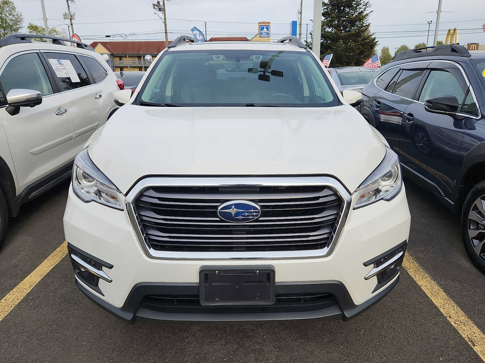 Used 2020 Subaru Ascent Limited w/ Technology Package AWD/4WD image 2