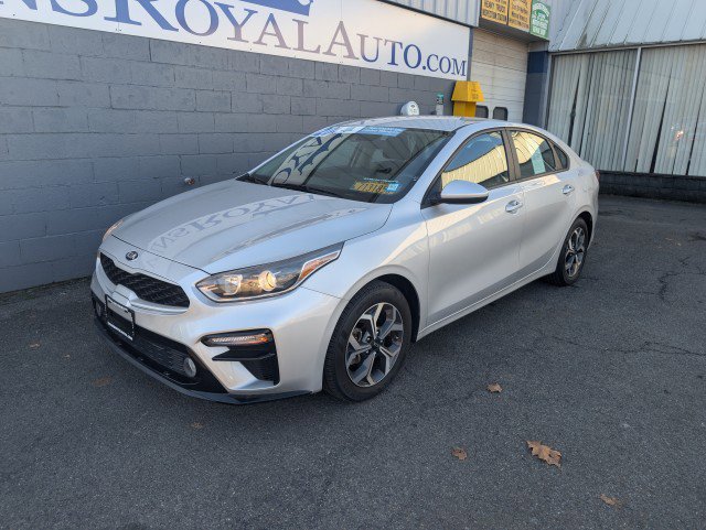 Used 2020 Kia Forte LXS image 2