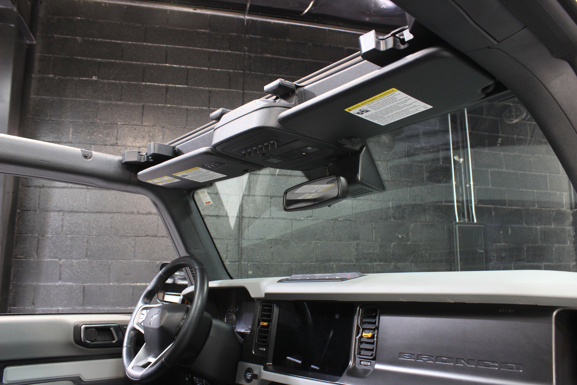 Used 2022 Ford Bronco Badlands image 46