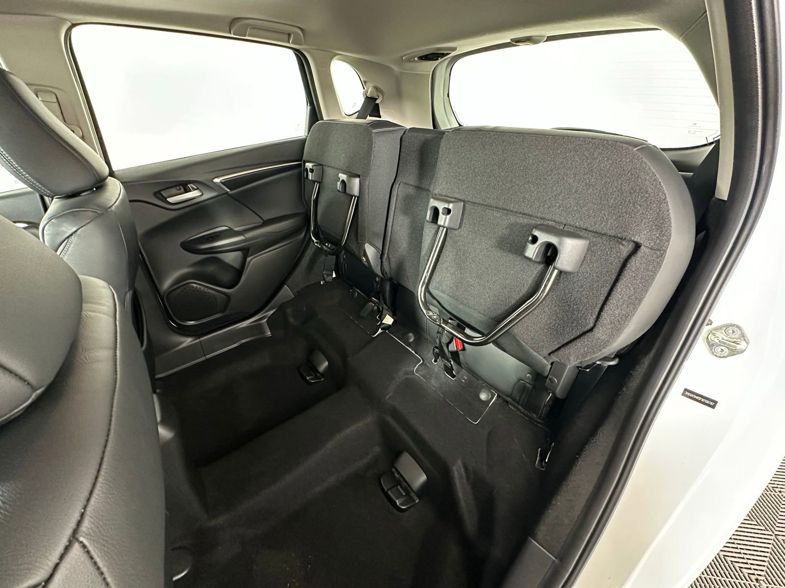 Used 2015 Honda Fit EX-L image 27