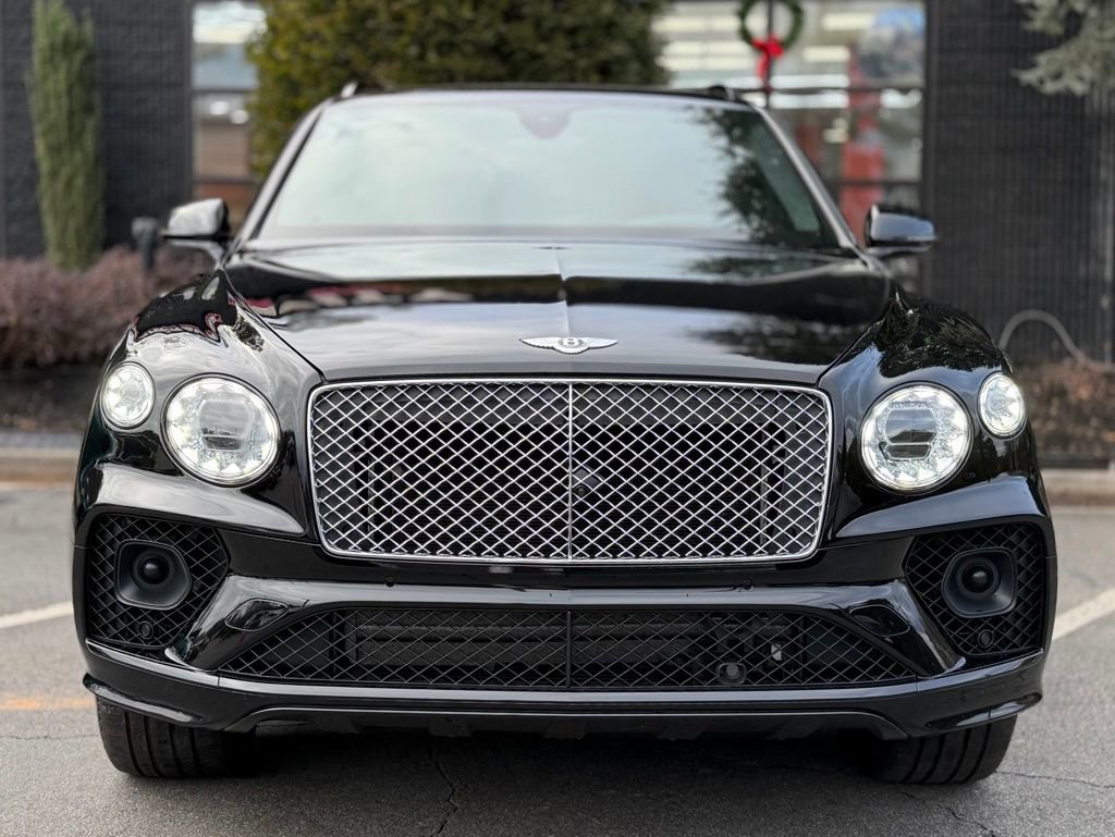 Used 2023 Bentley Bentayga image 3