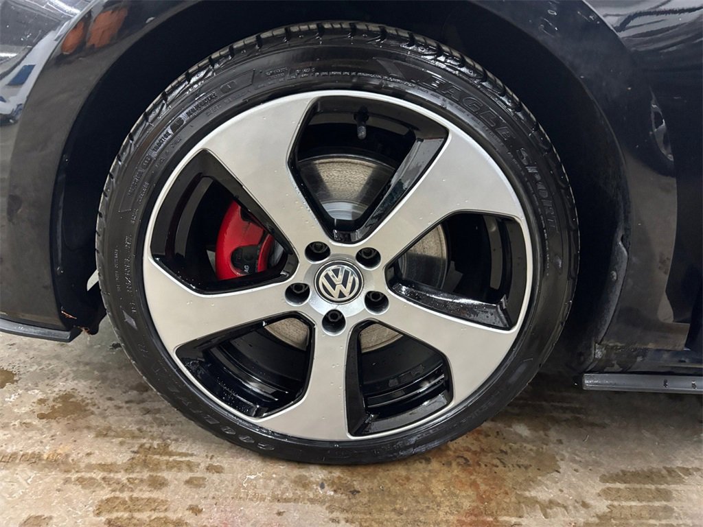 Used 2015 Volkswagen GTI Autobahn image 34