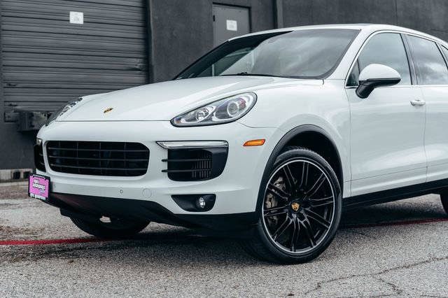 Used 2016 Porsche Cayenne S AWD/4WD image 24