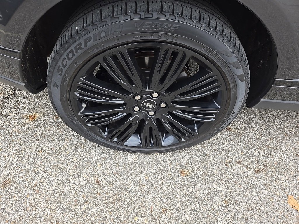 Used 2022 Land Rover Range Rover Westminster Edition image 14