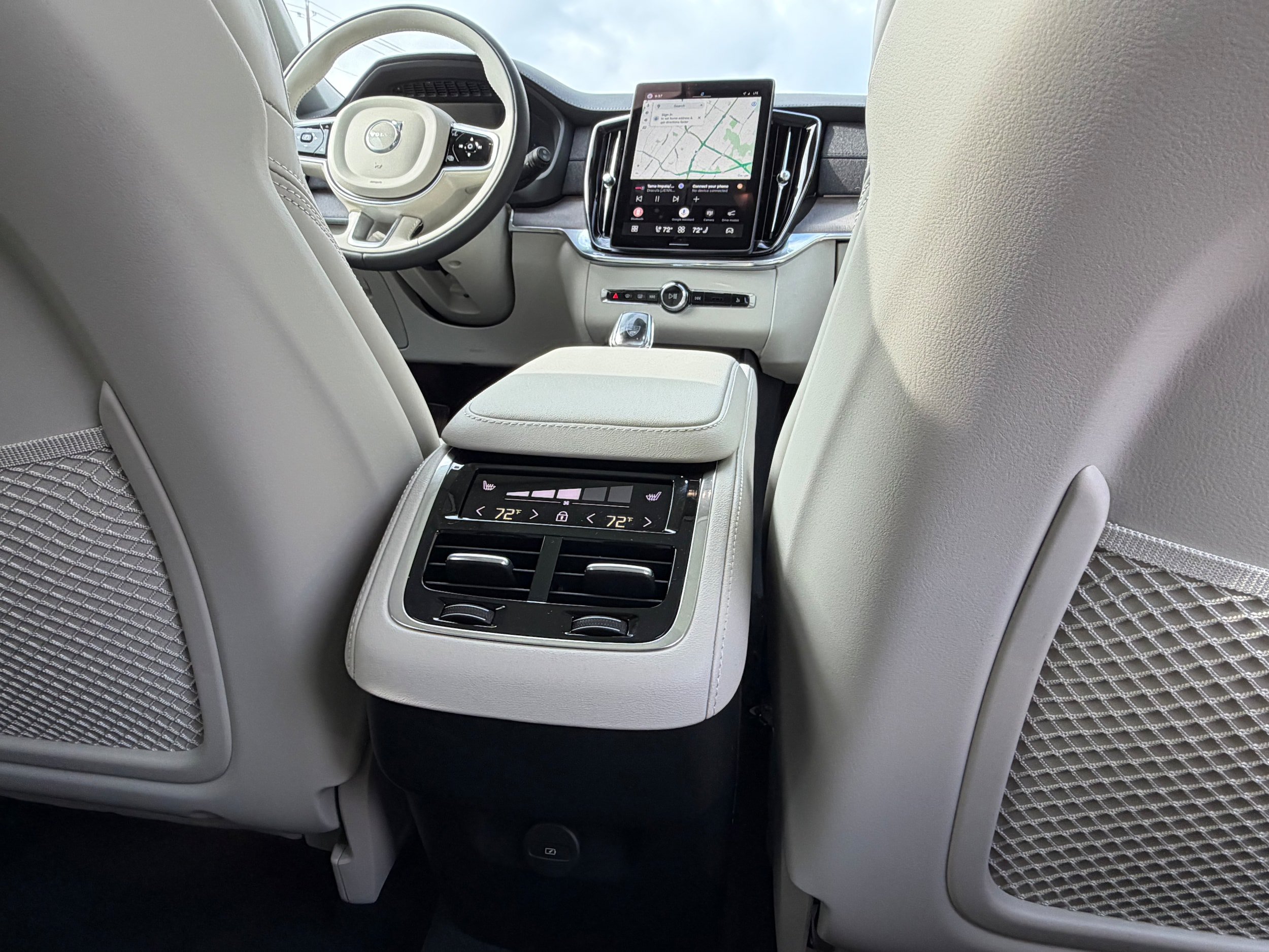 New 2026 Volvo XC90 B6 Ultra w/ Protection Package AWD/4WD image 12