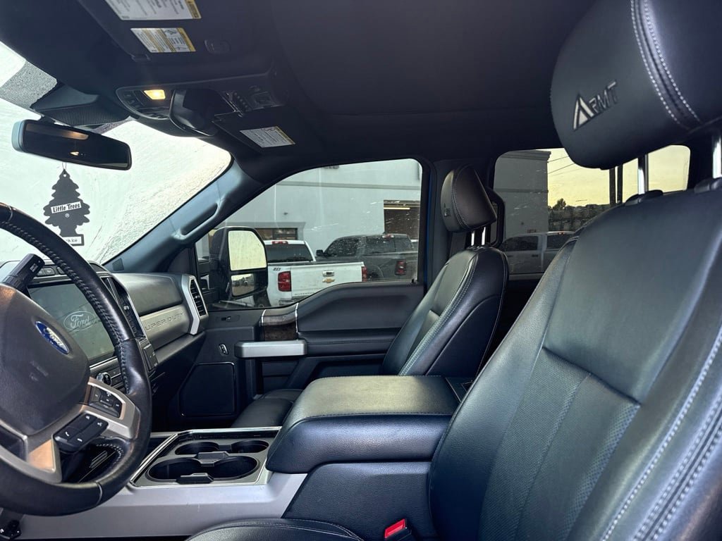 Used 2022 Ford F250 Lariat w/ Black Appearance Package AWD/4WD image 12