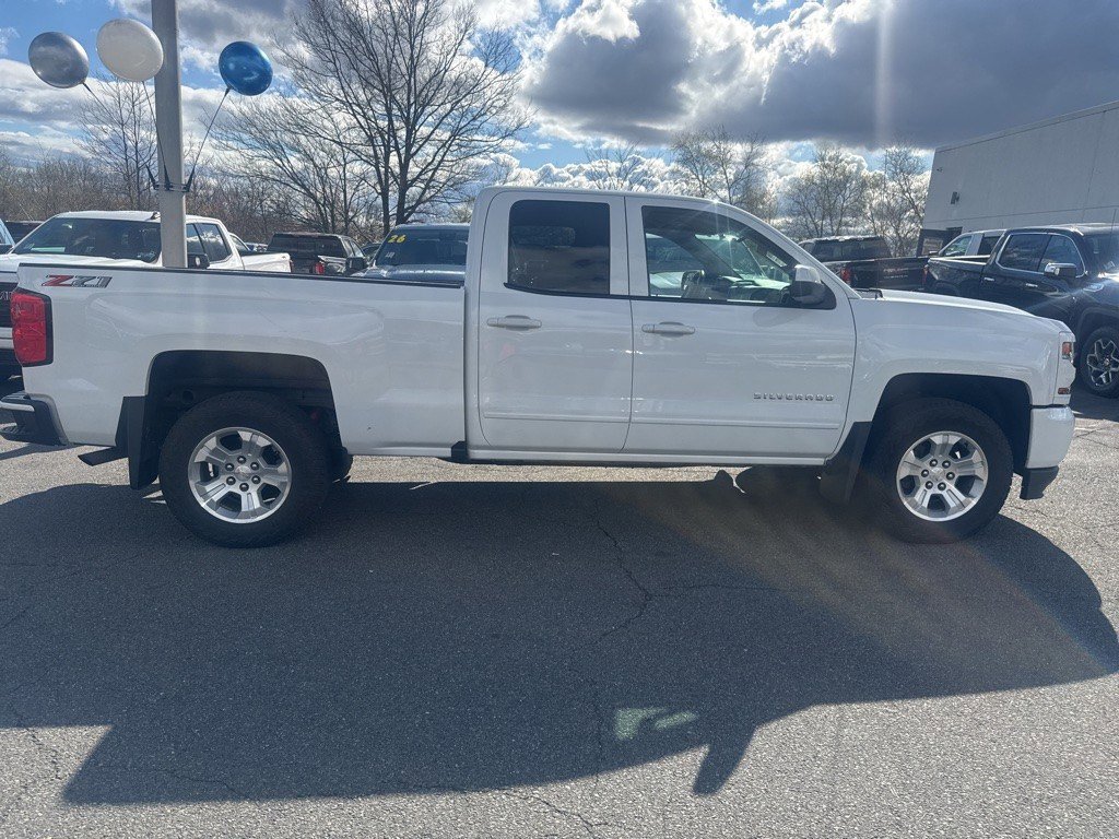 Used 2019 Chevrolet Silverado 1500 LT w/ All Star Edition AWD/4WD image 5