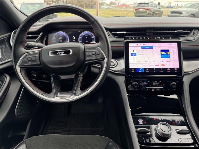 Used 2022 Jeep Grand Cherokee Trailhawk image 2