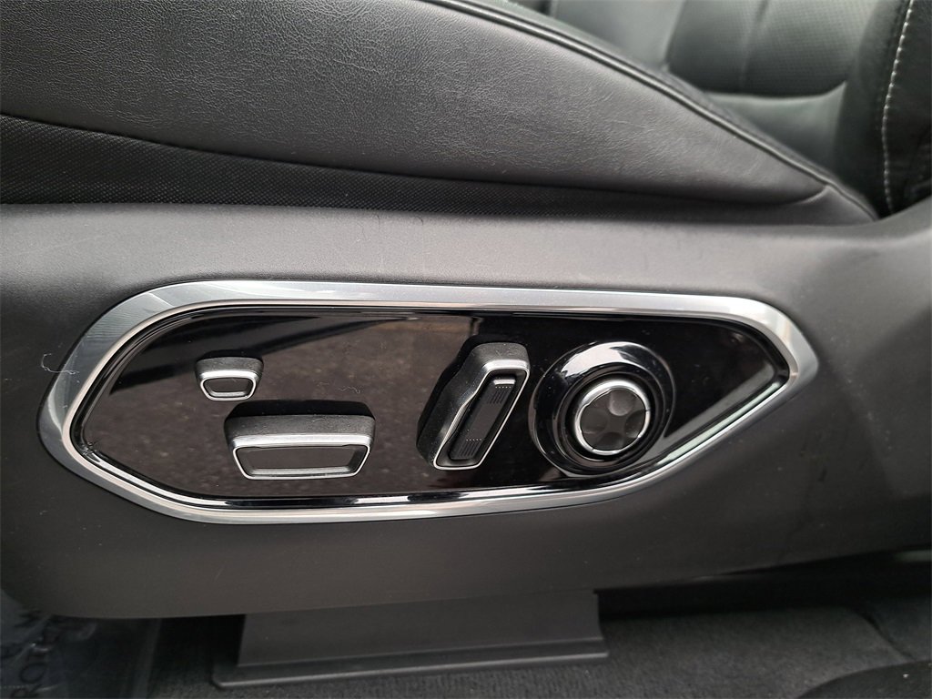 Certified 2023 Jeep Grand Cherokee Overland w/ Advanced Protech Group III image 24