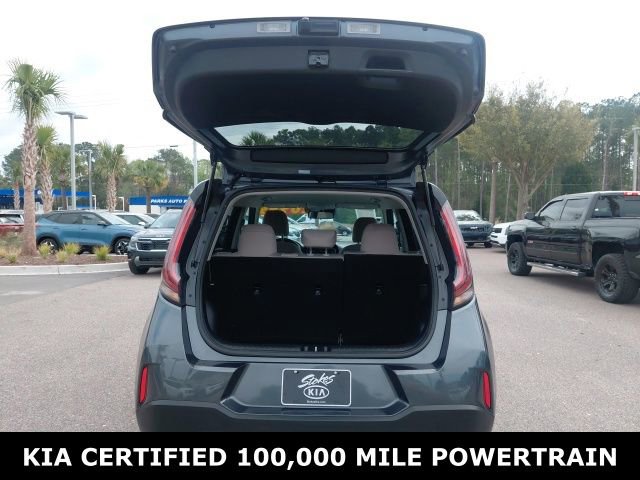 Used 2025 Kia Soul LX FWD image 25