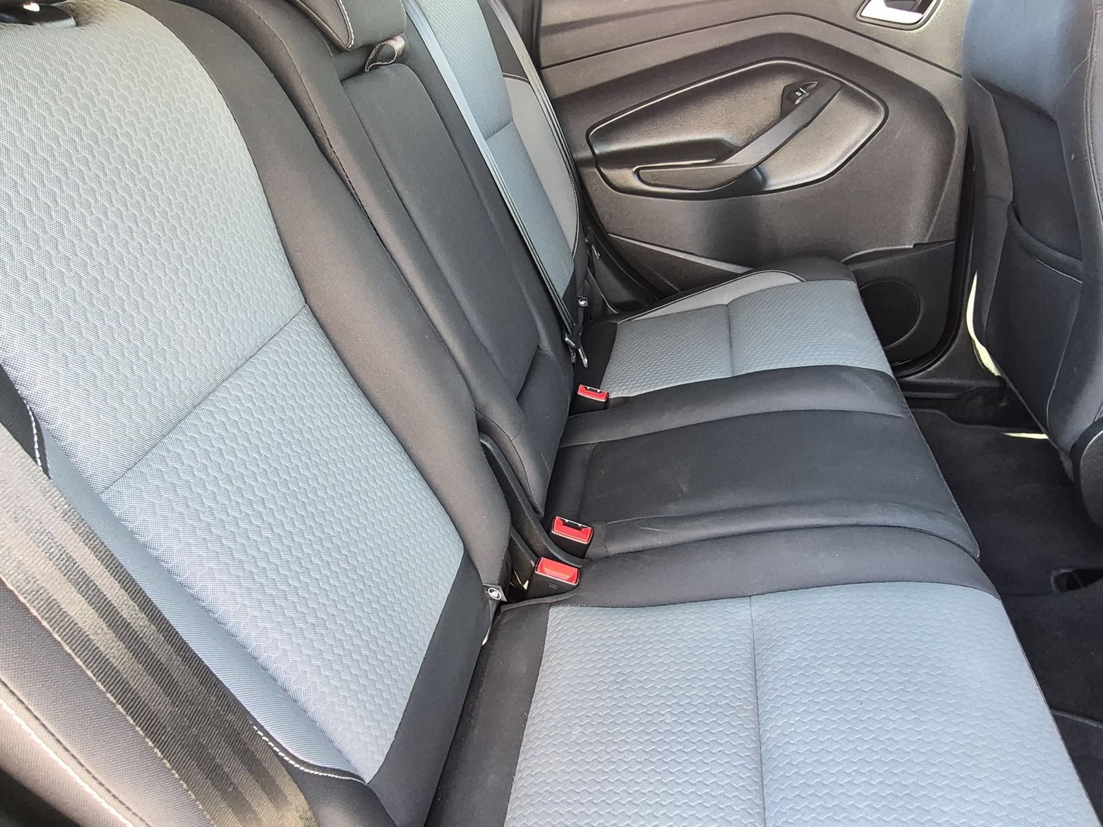 Used 2019 Ford Escape SE FWD image 21