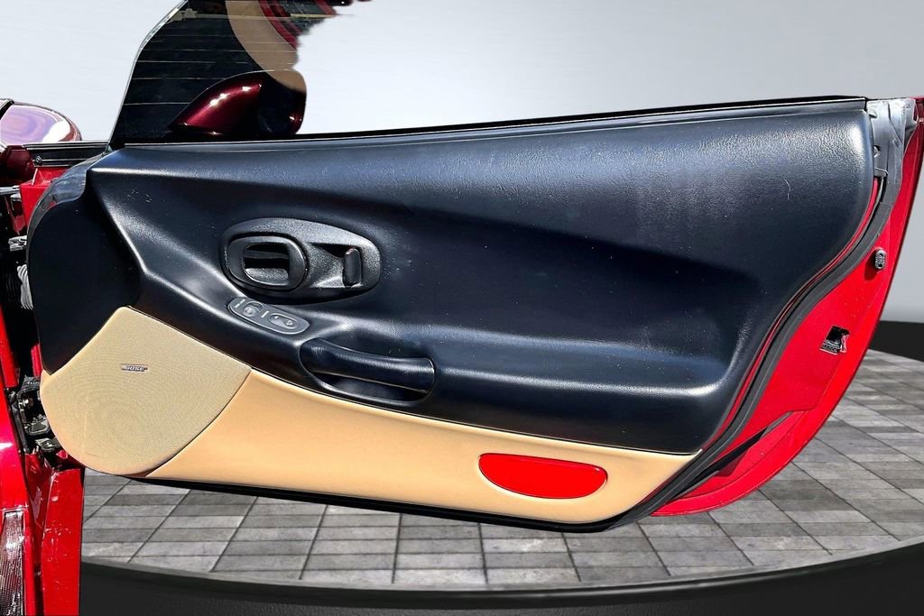 Used 2000 Chevrolet Corvette Coupe w/ Memory Pkg image 24