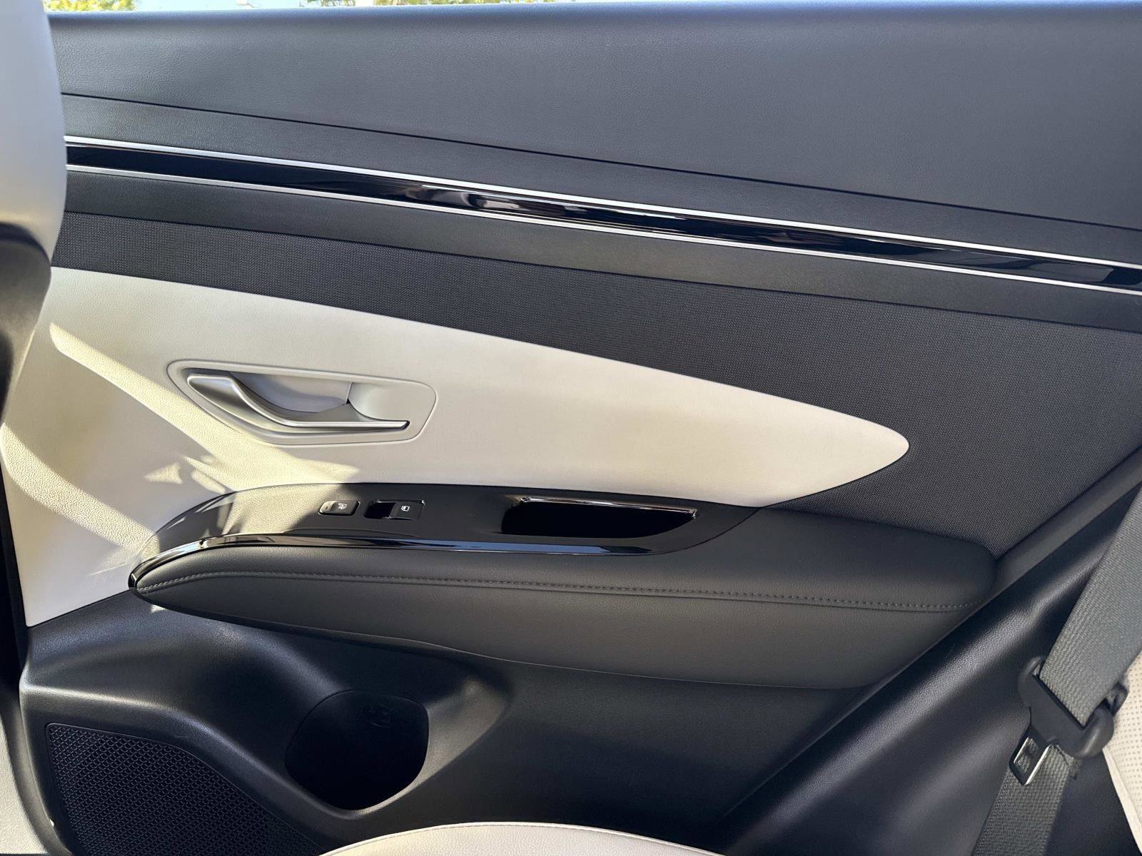 Certified 2024 Hyundai Tucson Limited image 17