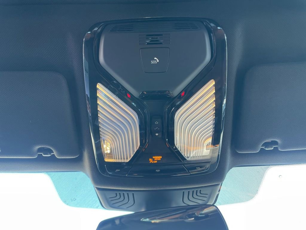 Used 2018 BMW M550i xDrive image 23