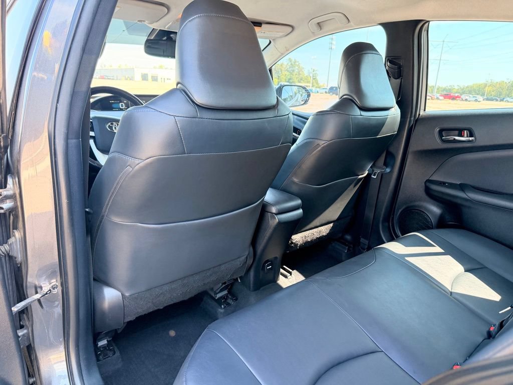 Used 2018 Toyota Prius Four Touring FWD image 18