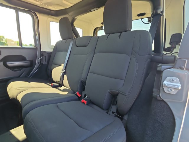 Used 2021 Jeep Wrangler Unlimited Sport AWD/4WD image 29