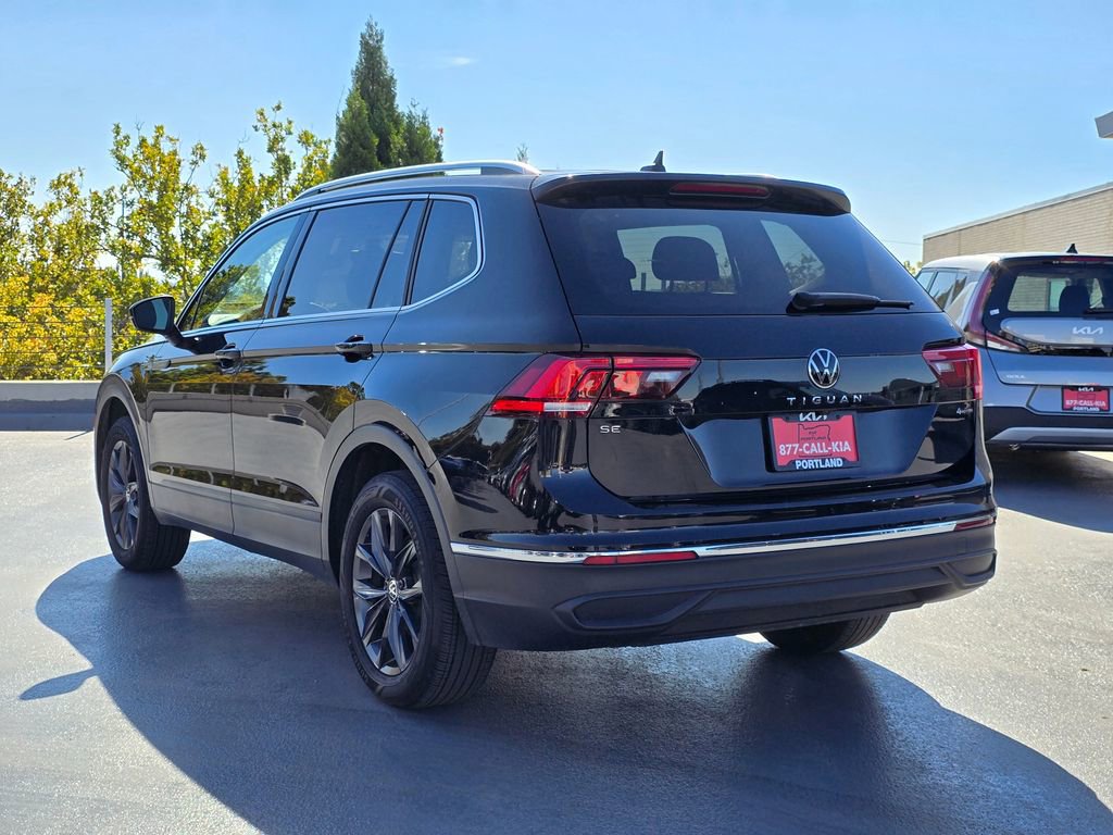Used 2022 Volkswagen Tiguan SE image 3