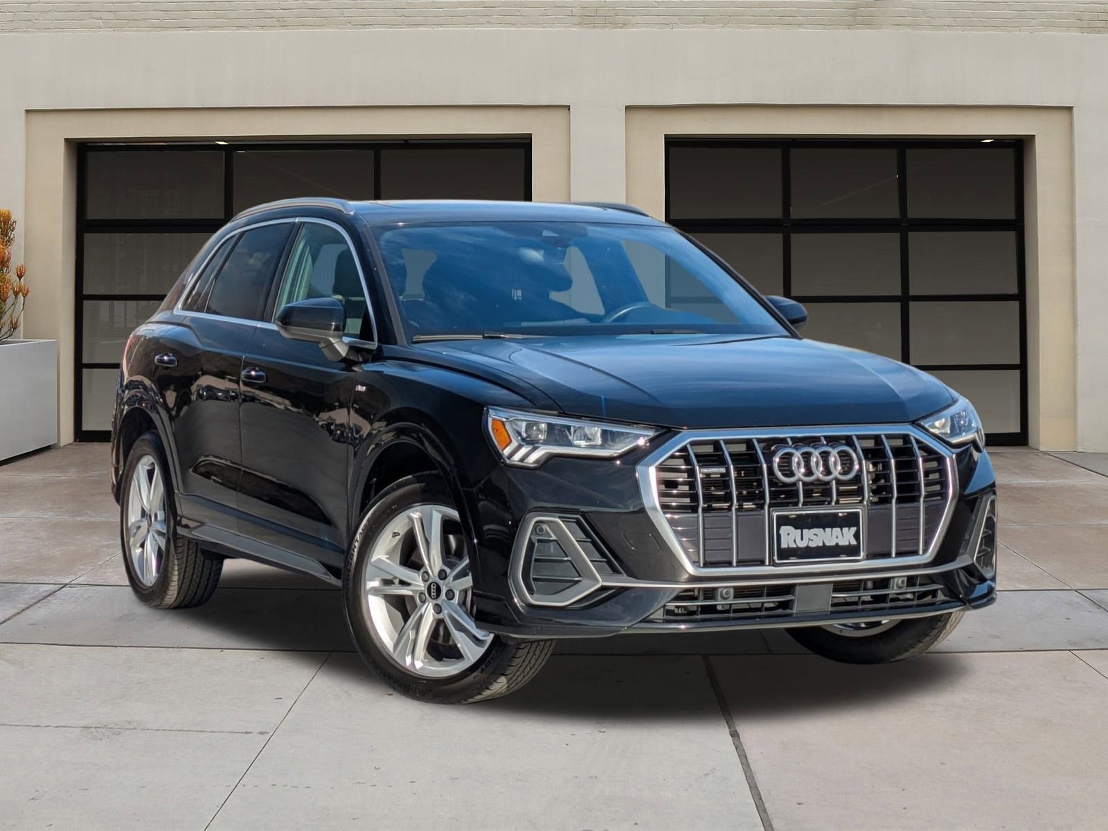 Used 2023 Audi Q3 2.0T Premium w/ Convenience Package image 32