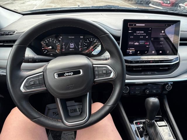 Used 2022 Jeep Compass Limited image 10