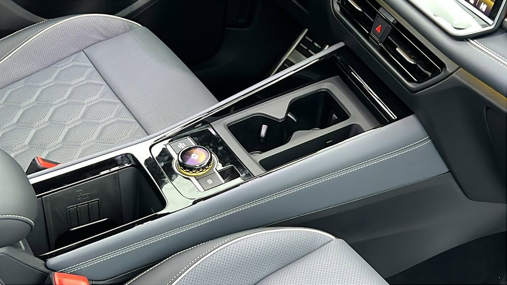 New 2026 Volkswagen Tiguan SEL R-Line image 13