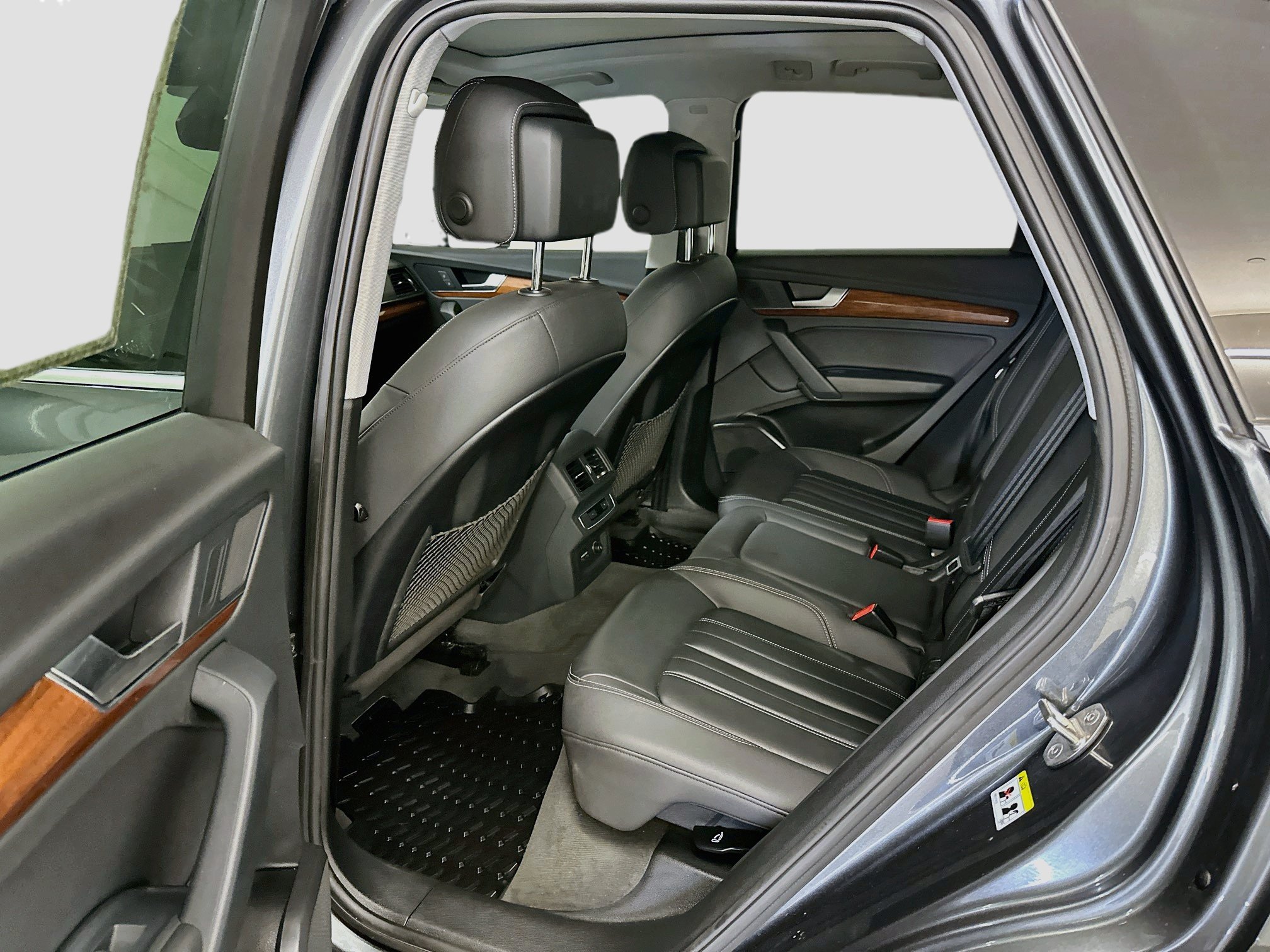 Used 2023 Audi Q5 2.0T Premium w/ Convenience Package AWD/4WD image 30