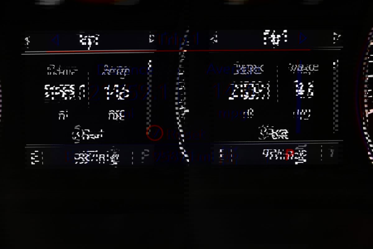 Used 2022 Chevrolet Silverado 2500 LTZ w/ LTZ Plus Package image 38