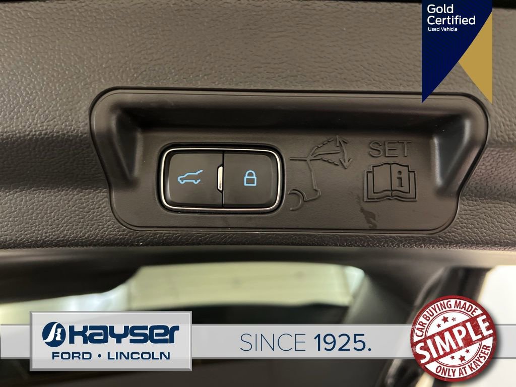 Certified 2022 Ford Explorer Platinum w/ Equipment Group 601A image 40