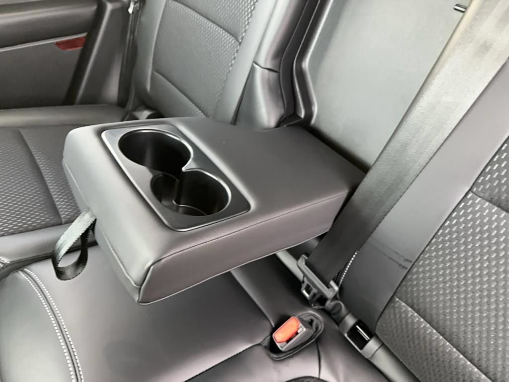 New 2025 Ford Escape SE FWD image 33