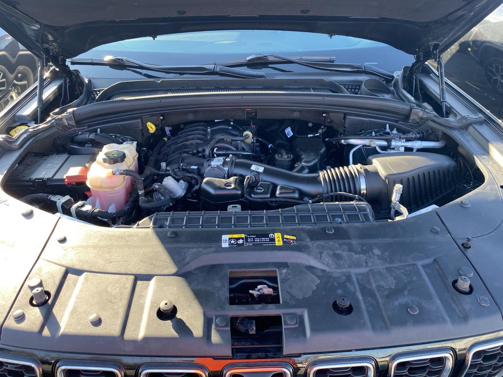 Used 2024 Jeep Grand Cherokee L Limited w/ Luxury Tech Group II image 9