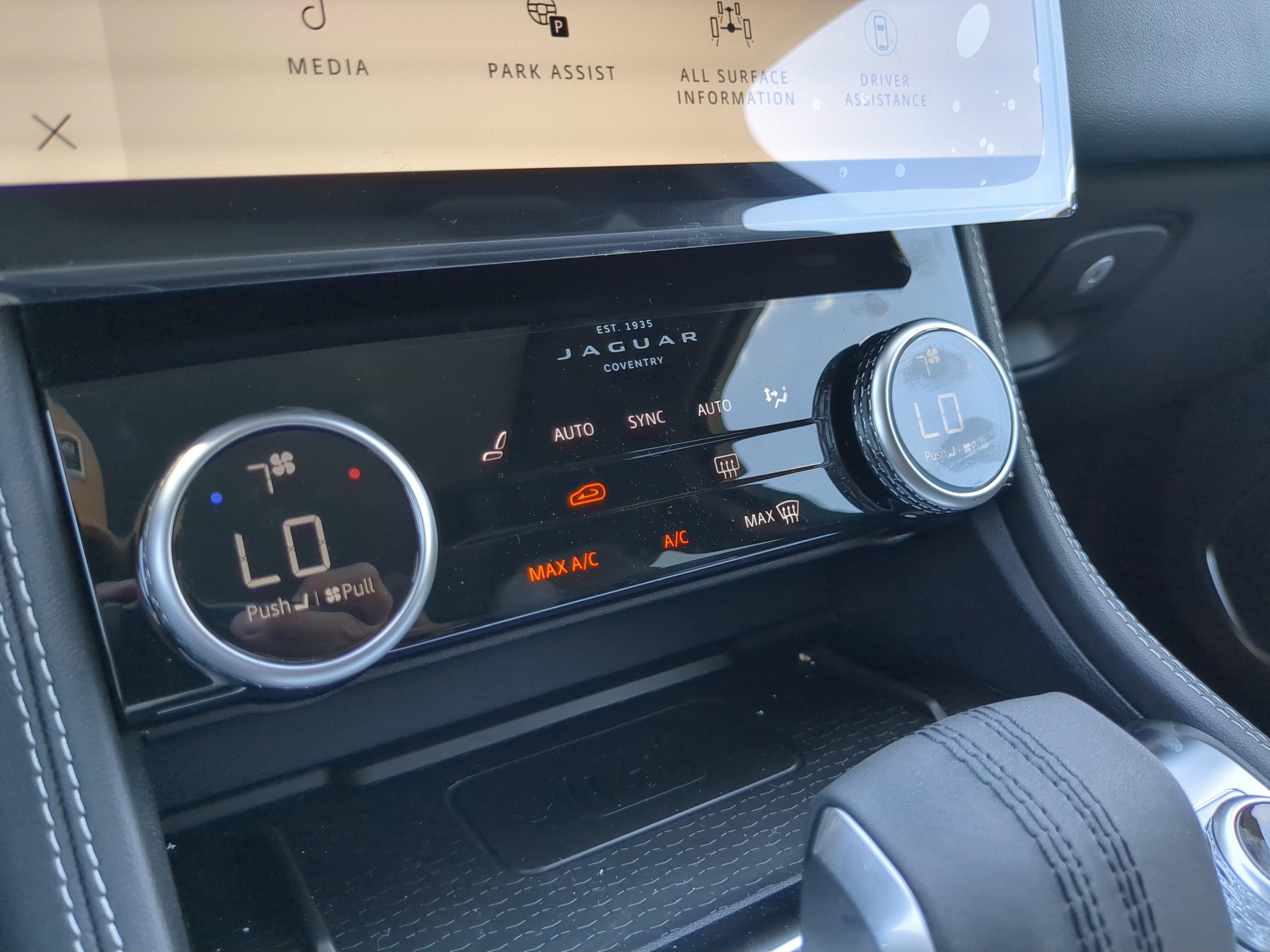 New 2026 Jaguar F-PACE R-Dynamic S image 22