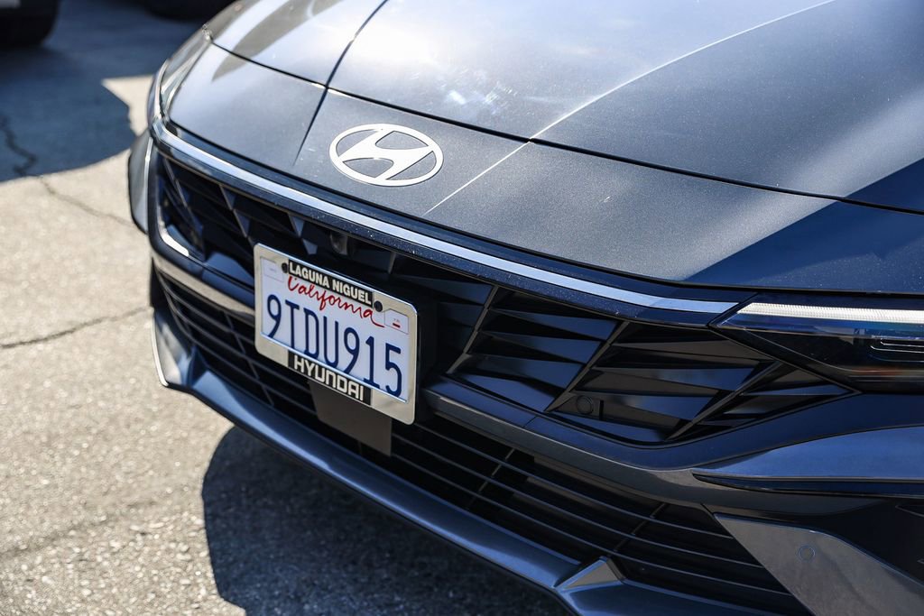 Certified 2024 Hyundai Elantra Limited image 11