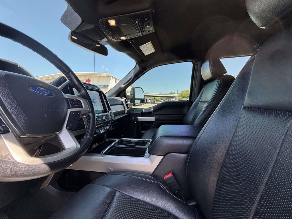 Used 2022 Ford F250 Lariat w/ Lariat Value Package AWD/4WD image 9