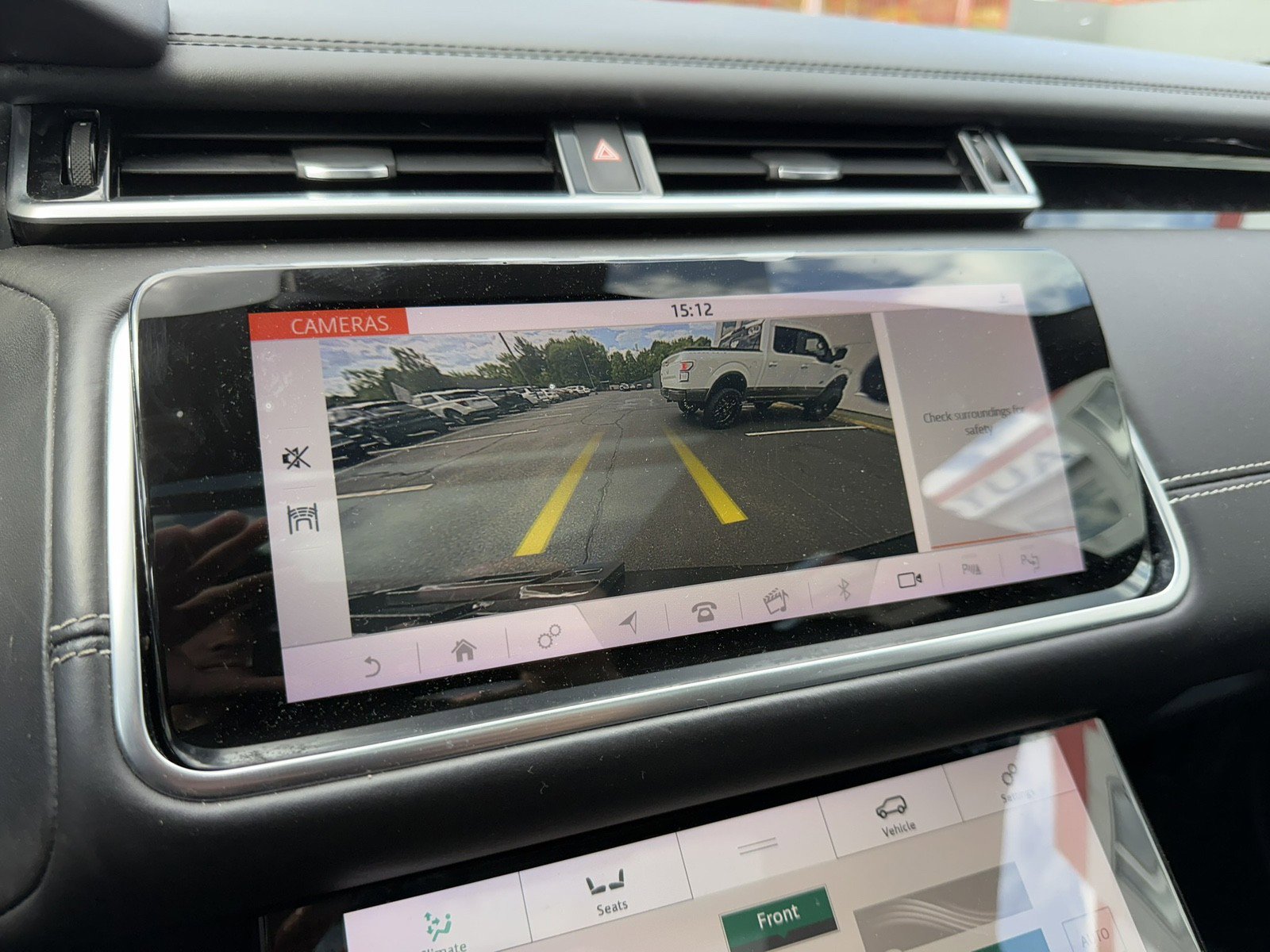 Used 2018 Land Rover Range Rover Velar R-Dynamic HSE AWD/4WD image 19