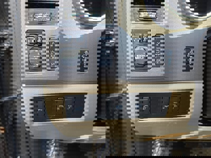 Used 2011 Toyota Sequoia Limited AWD/4WD image 44