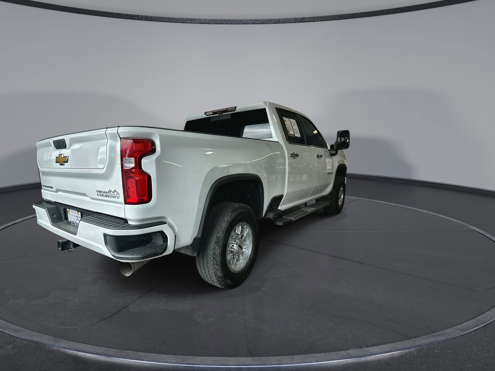 Used 2022 Chevrolet Silverado 2500 High Country w/ Z71 Off-Road Package AWD/4WD image 8