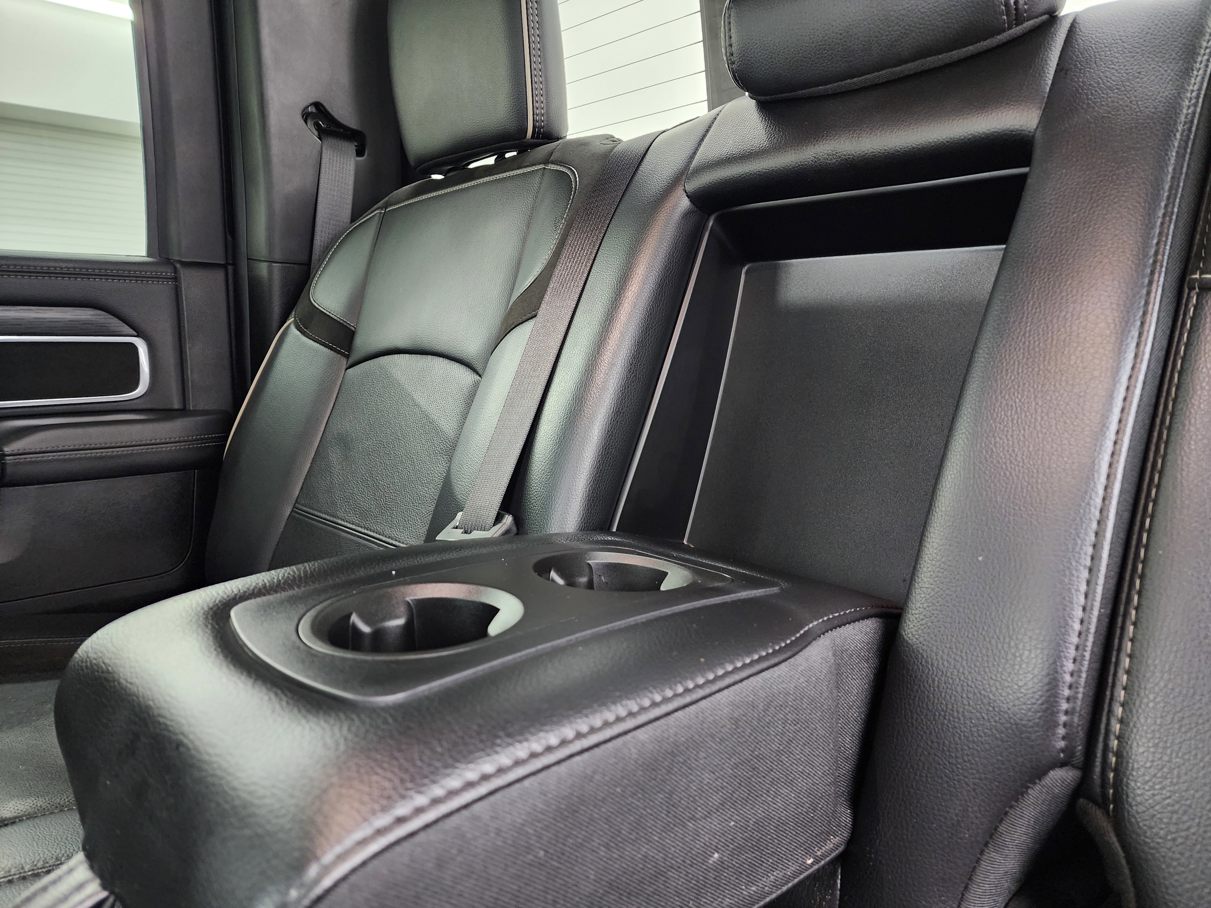 Used 2024 RAM 2500 Laramie w/ Sport Appearance Package image 39