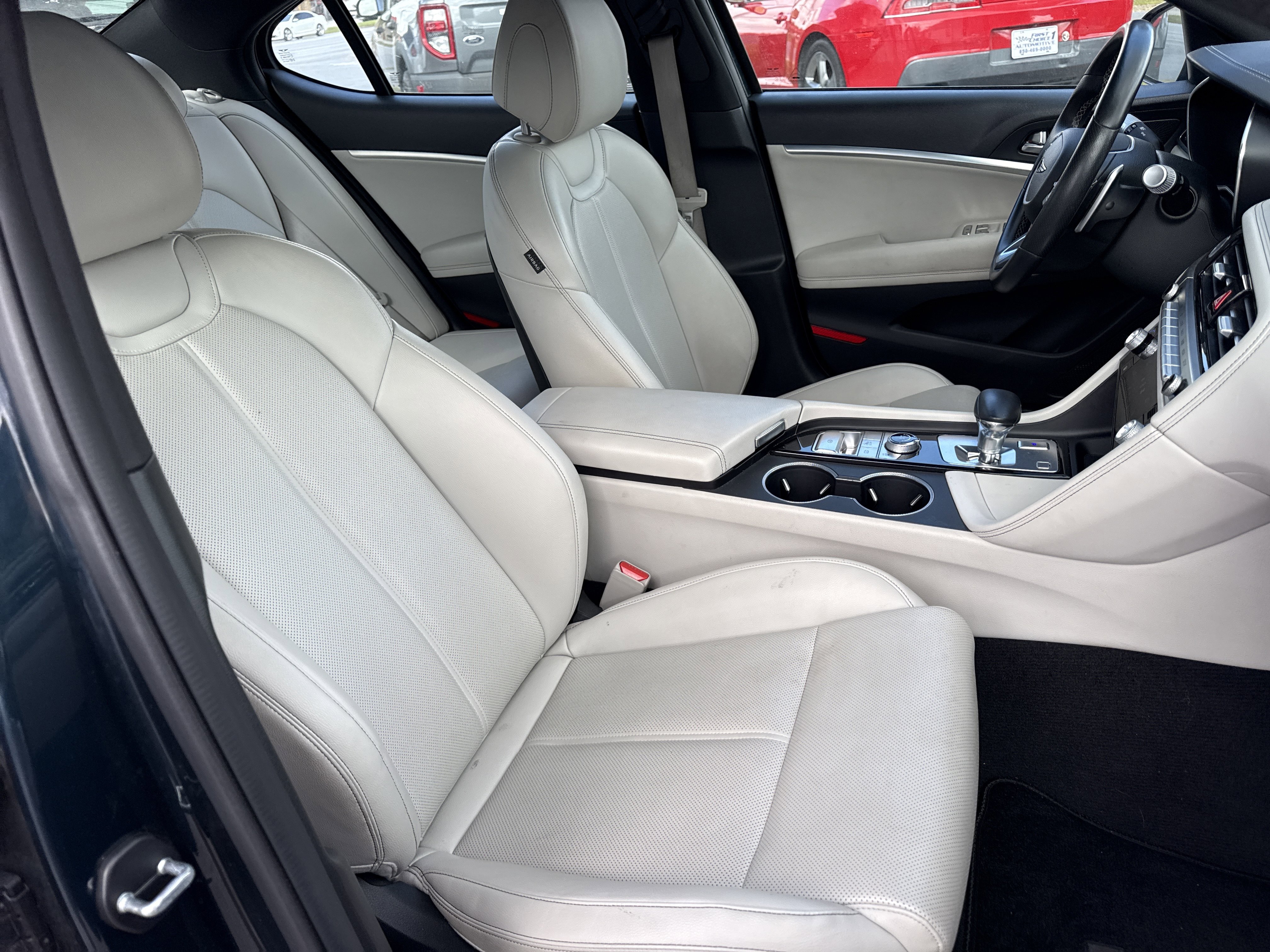 Used 2024 Genesis G70 2.5T image 24