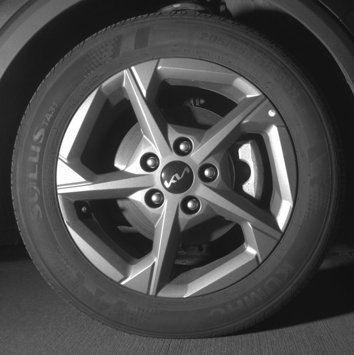 Used 2025 Kia K4 LXS image 13