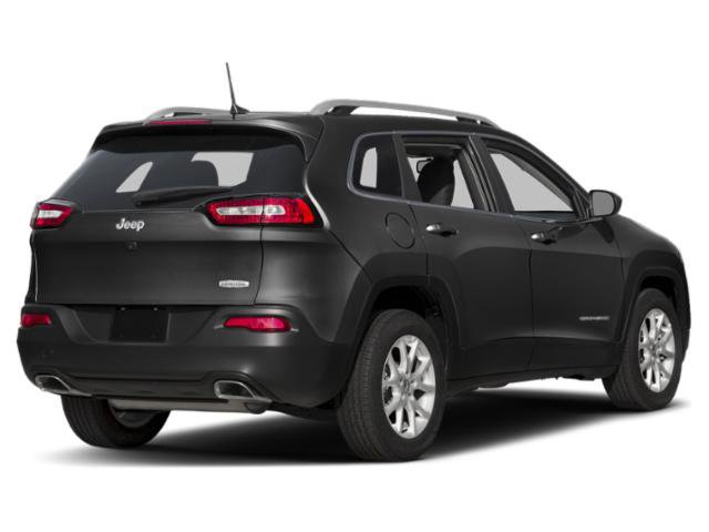 Used 2015 Jeep Cherokee Latitude image 2