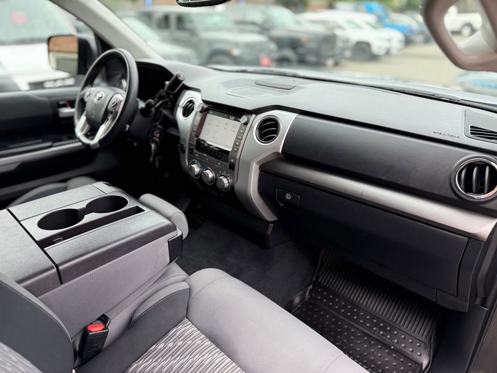 Used 2020 Toyota Tundra SR5 RWD image 11