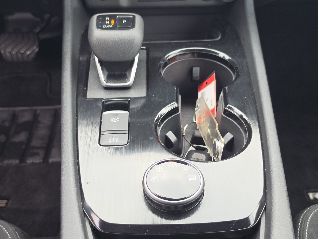 Certified 2026 Nissan Rogue SV AWD/4WD image 19
