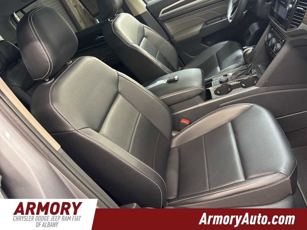 Used 2022 Volkswagen Atlas SE w/ Panoramic Sunroof Package image 44