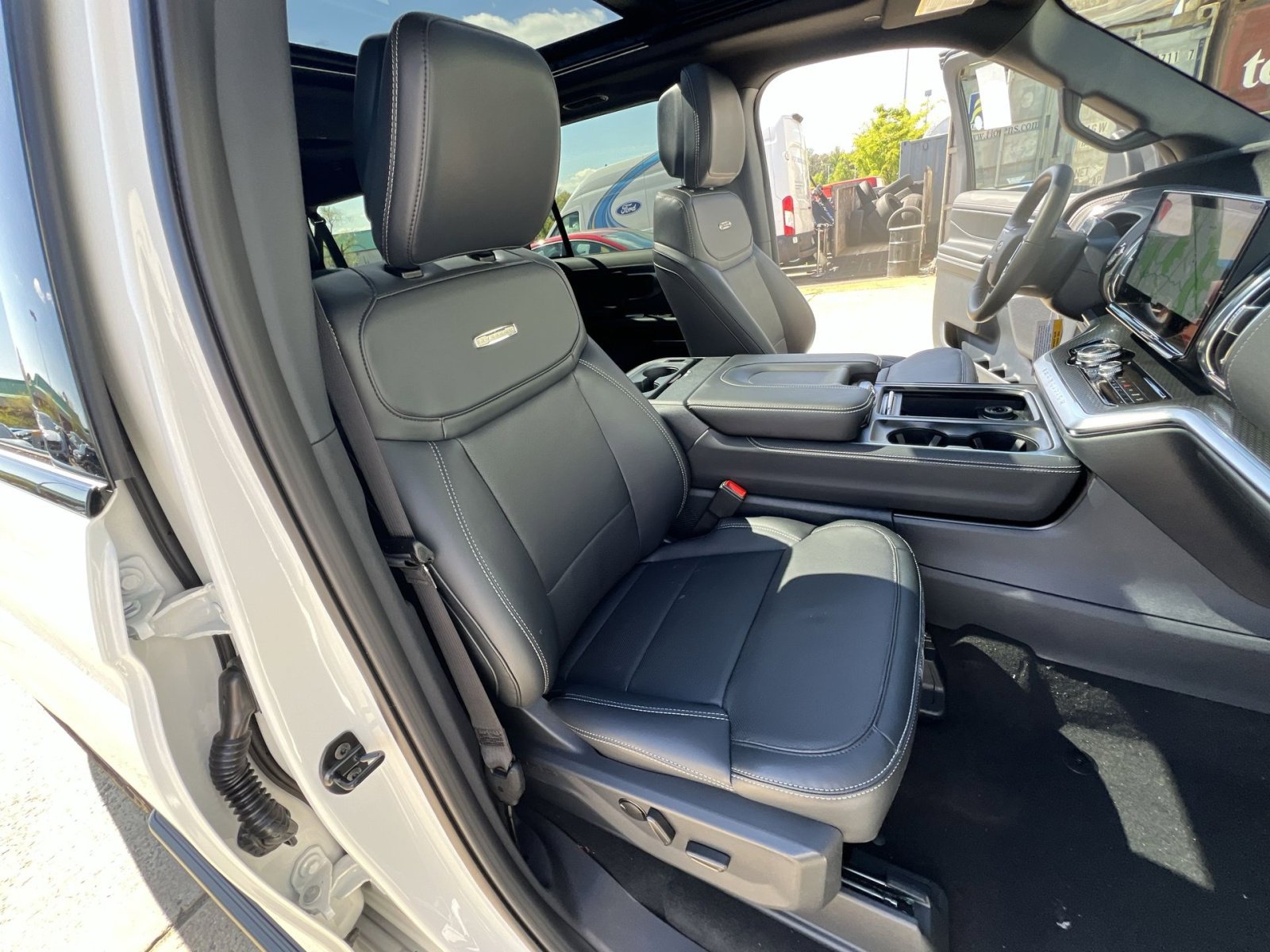 New 2026 Ford Expedition Max Platinum w/ Stealth Appearance Package image 36