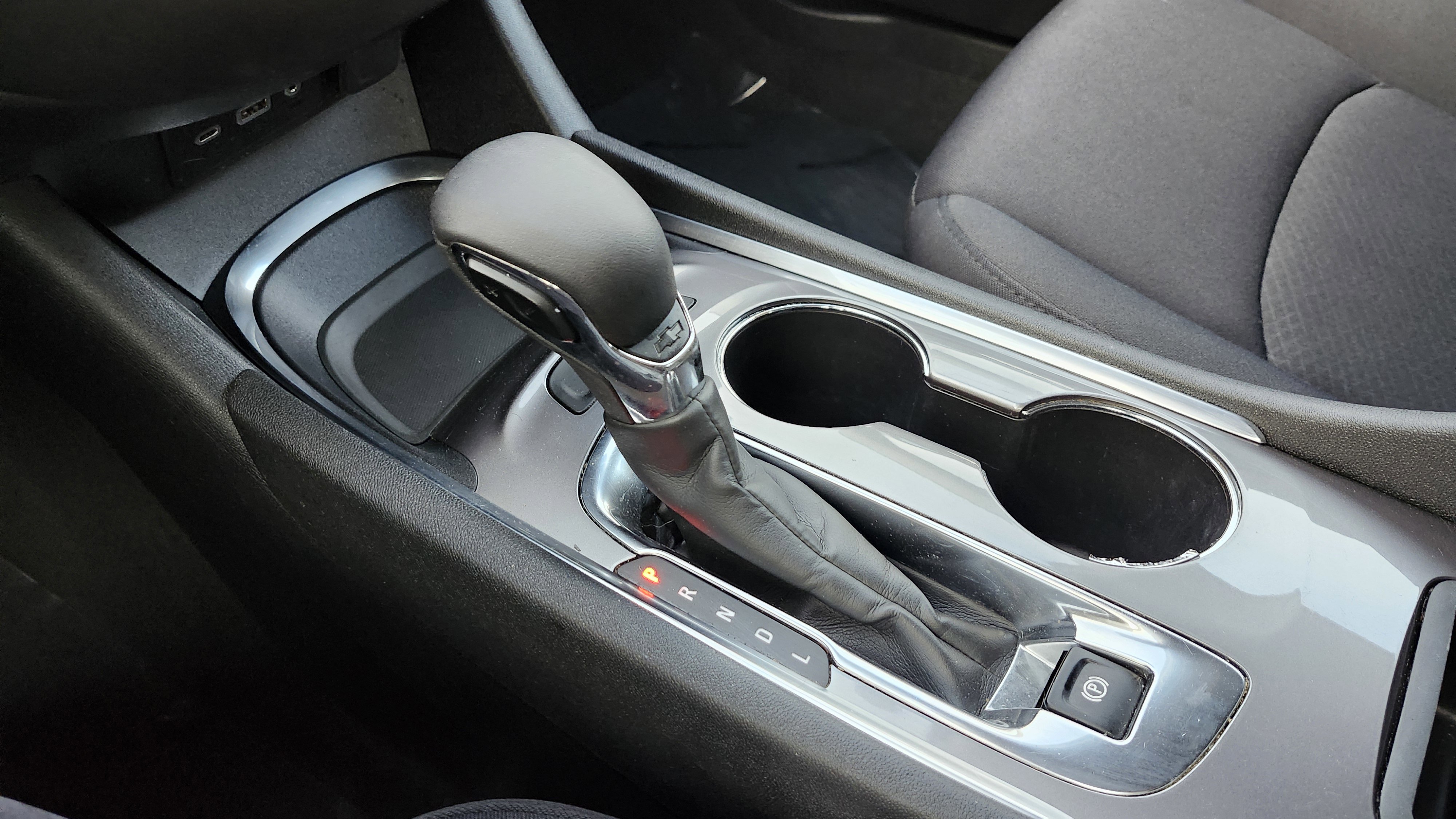 Used 2022 Chevrolet Malibu LT image 32