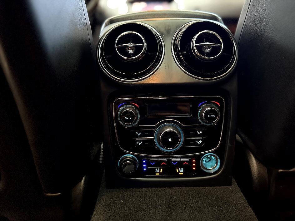 Used 2012 Jaguar XJ L Supercharged RWD image 23
